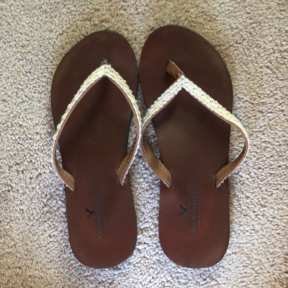 American eagle flip flops